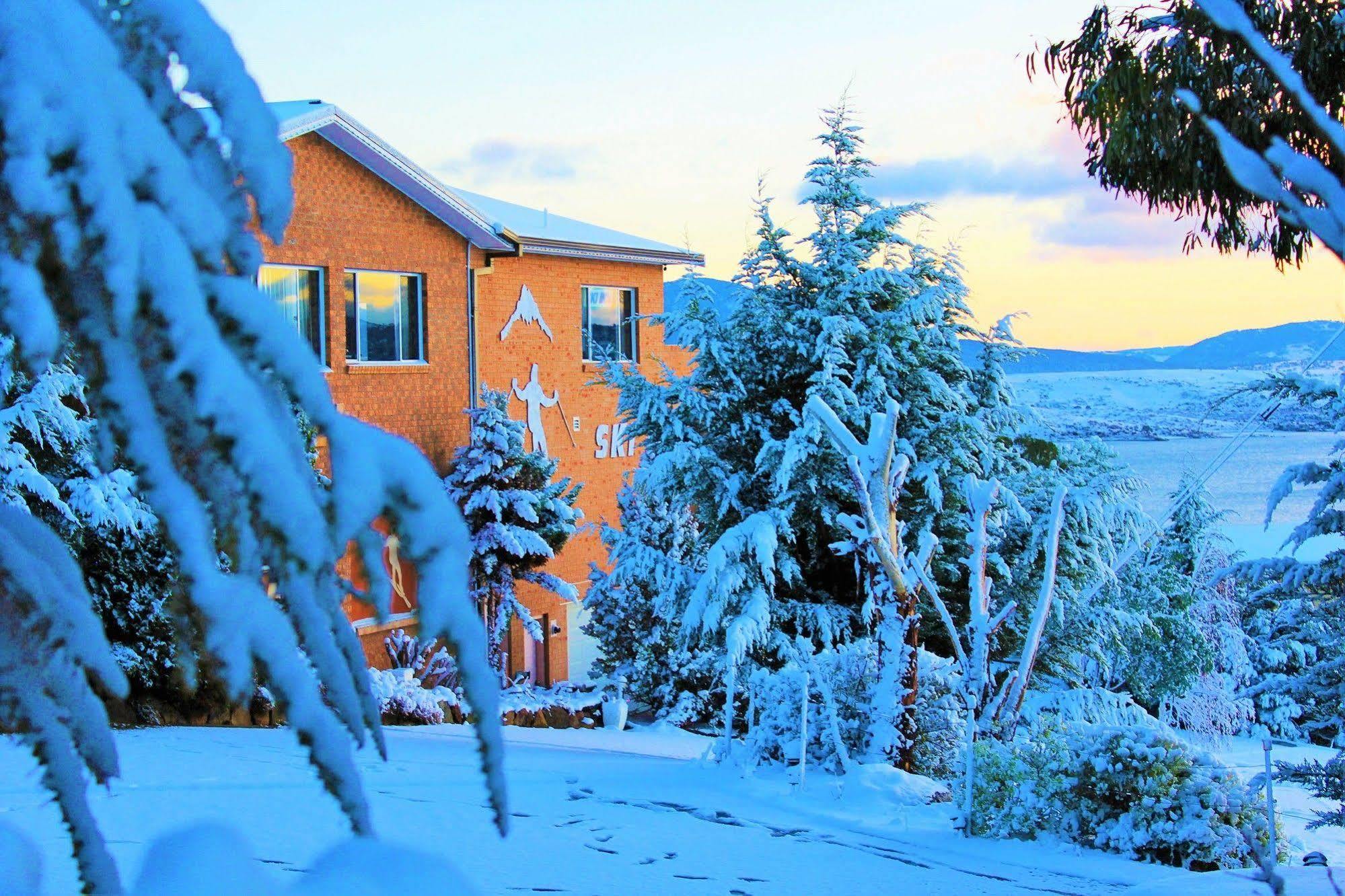 Panorama Jindabyne Motel Exterior foto